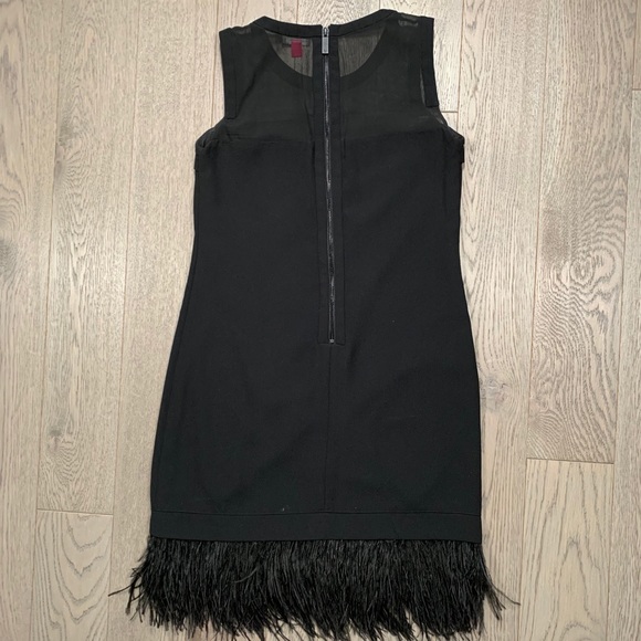 Vince Camuto Feather-bottom dress - Picture 4 of 4